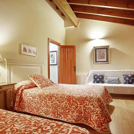 Ferienhaus Mansion In Nava With Pool & Terrace Nava